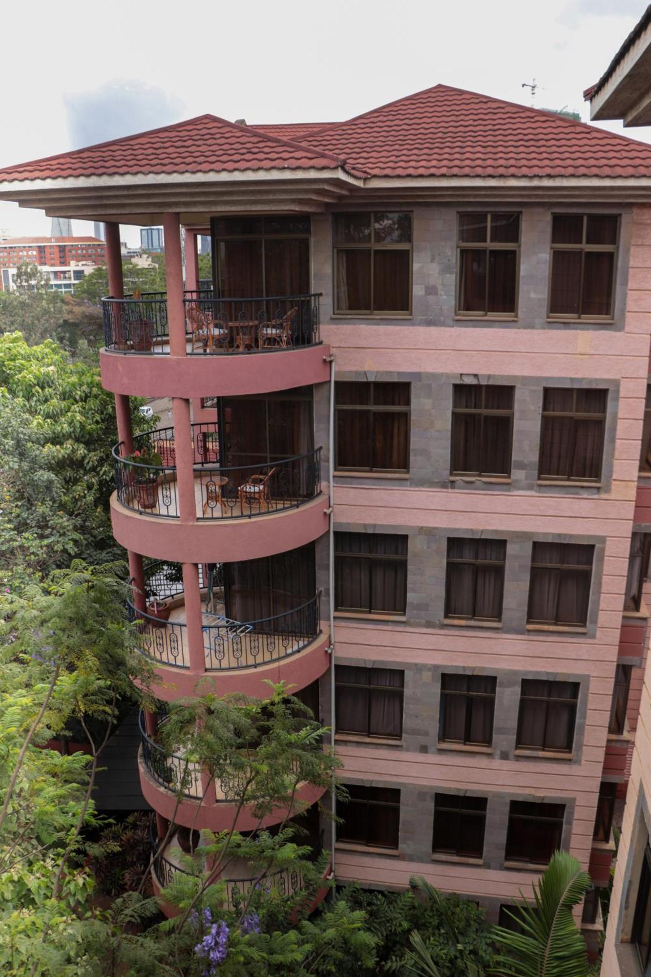 Gemsuites Serviced Apartments State House Найроби Екстериор снимка