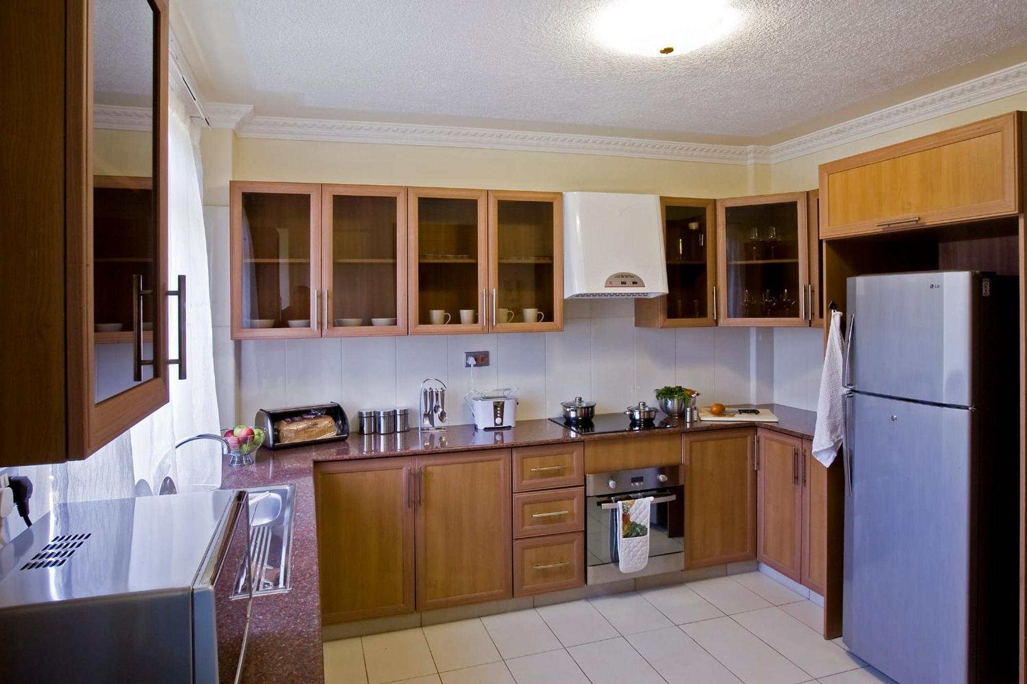 Gemsuites Serviced Apartments State House Найроби Екстериор снимка