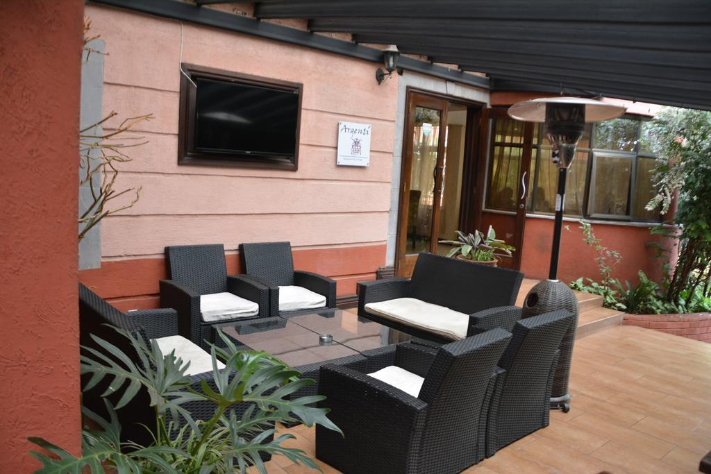 Gemsuites Serviced Apartments State House Найроби Екстериор снимка