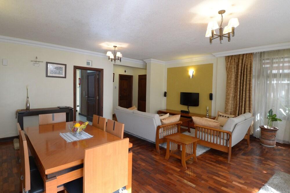 Gemsuites Serviced Apartments State House Найроби Екстериор снимка